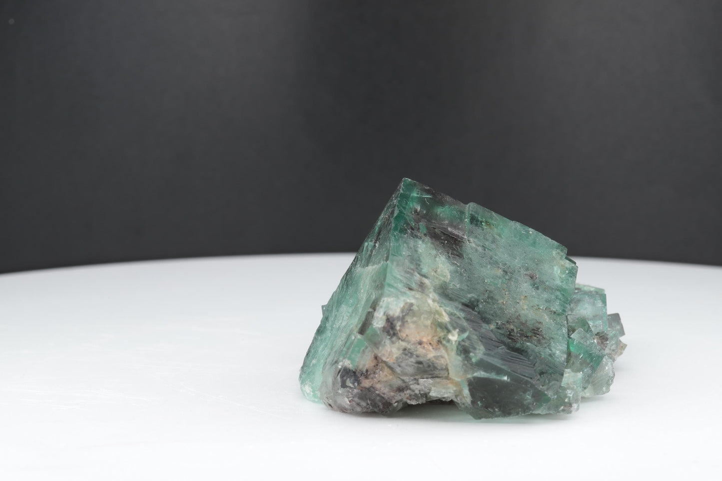 Fluorite Verte Translucide de la mine Lady Annabella, Angleterre – 85g de Pure Beauté Cristalline