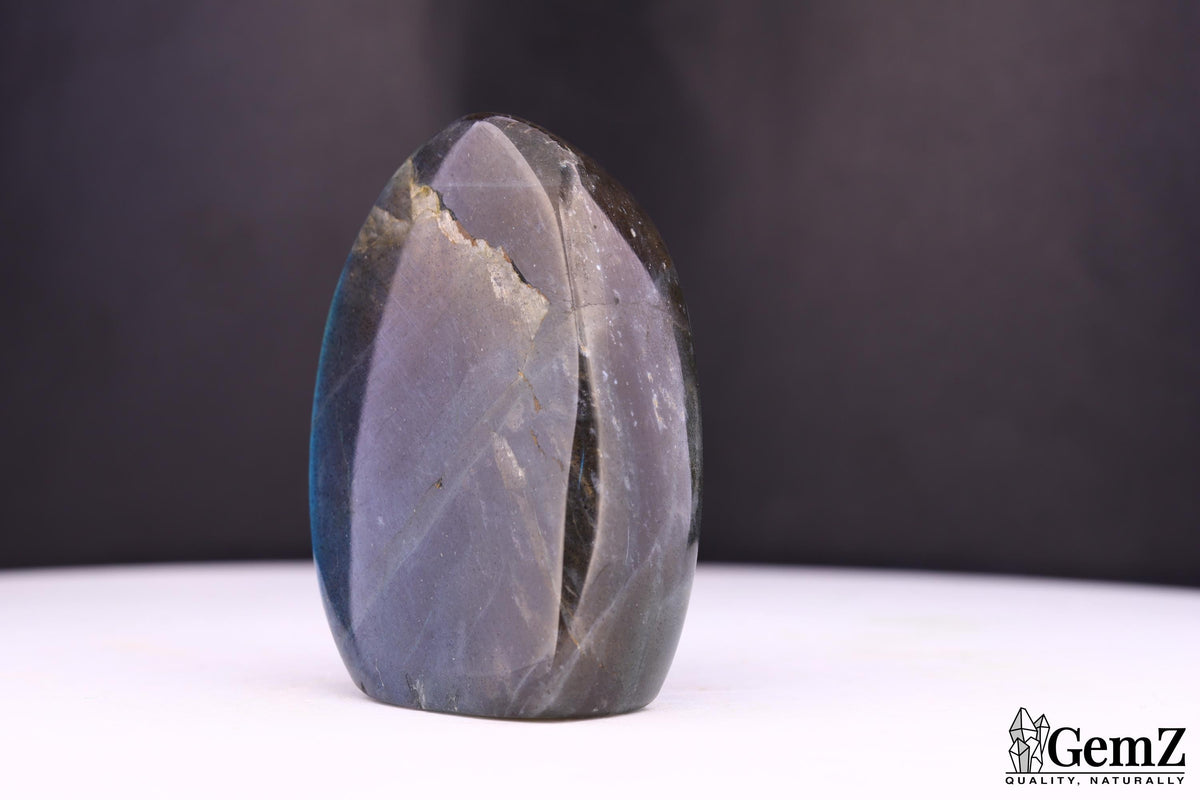 Labradorite polie, reflets bleu-vert – Madagascar – 54 g