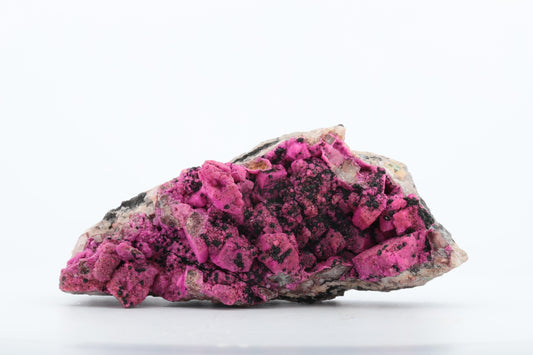 CobaltoCalcite avec inclusions d'Hétérogénite - Mine Musonoi, Kolwezi, République du Congo – 148g