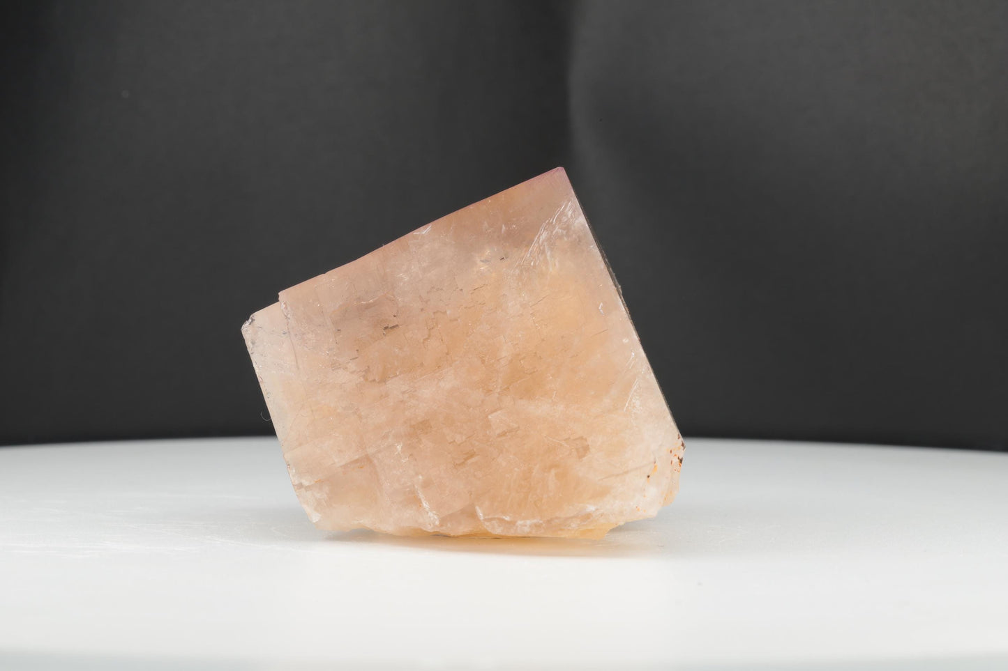 Fluorite Beige Rosé Élégante – Mine Lady Annabella, Angleterre