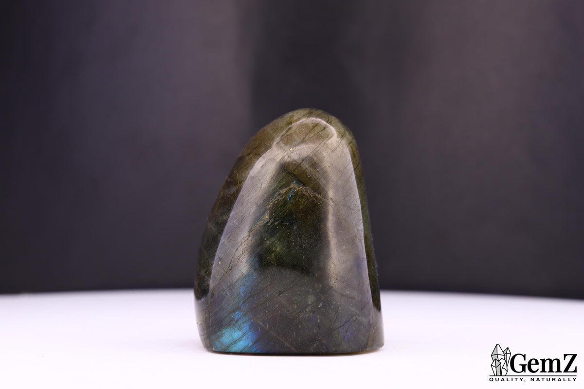 Labradorite polie, reflets bleus – Madagascar – 67 g