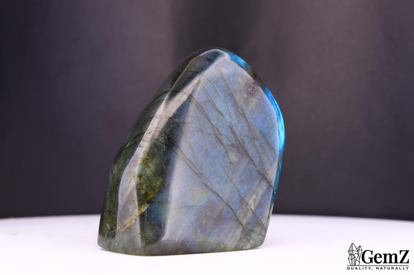 Labradorite 136g, Reflets Bleu-Vert Spectaculaires