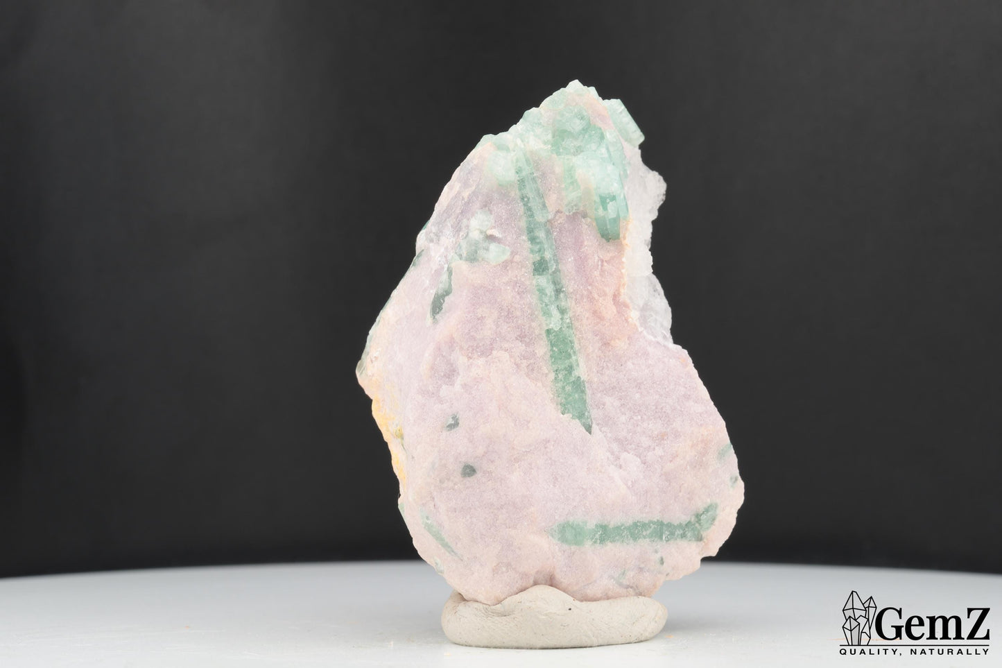 Élégante tourmaline bleue sur gangue – Skardu, Pakistan