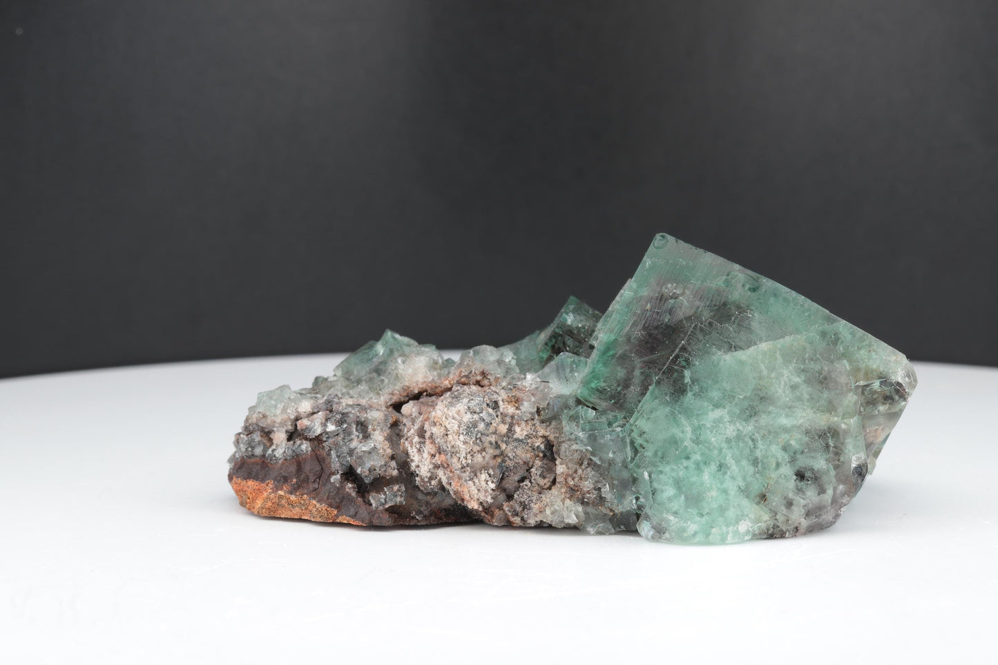 Fluorite Verte Translucide de la mine Lady Annabella, Angleterre – 85g de Pure Beauté Cristalline