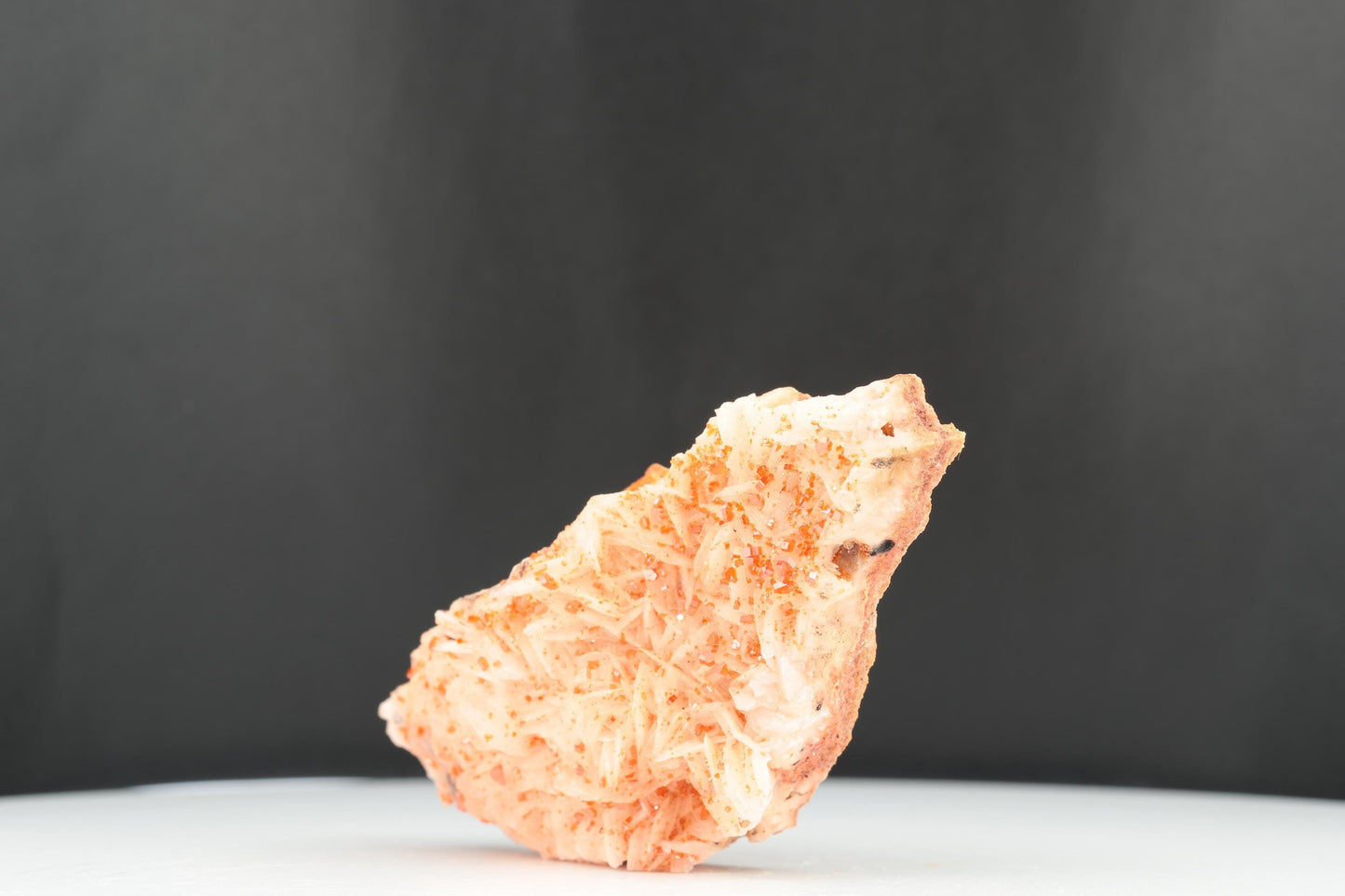 Vanadinite Sur Baryte – Mibladen, Maroc