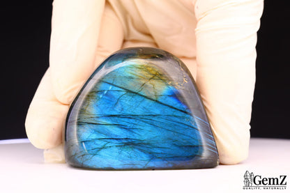 Labradorite polie, reflets bleus – Madagascar – 89 g