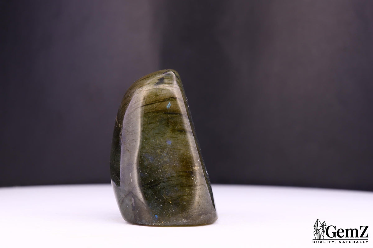 Labradorite polie, reflets bleus – Madagascar – 67 g
