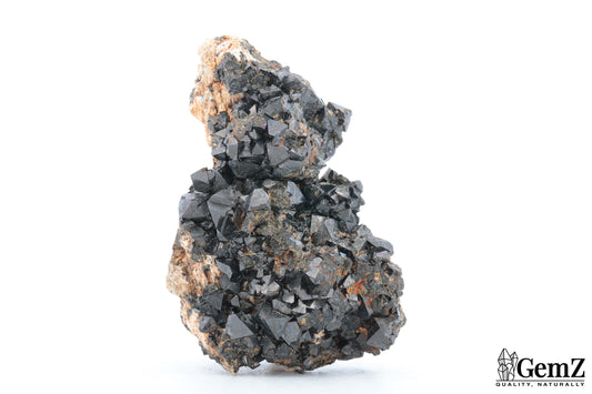 Magnétite cristallisée sur orthose, 64g, Maroc