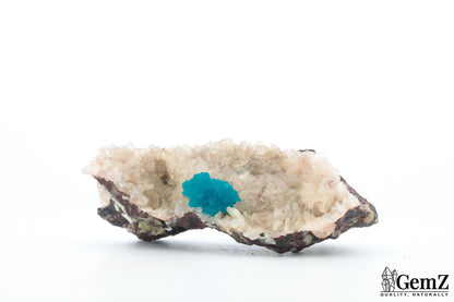 Cavansite bleue éclatante sur matrice cristalline – Origine : Inde