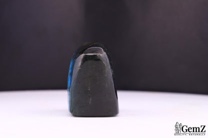 Labradorite polie, reflets bleus – Madagascar – 38 g