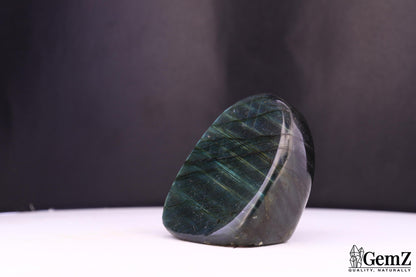 Labradorite 71g, Reflets Dorés et Bleus Subtils