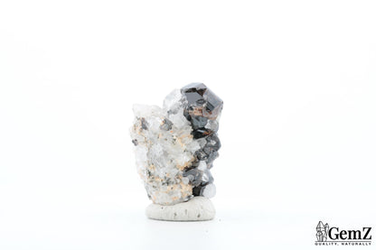 Rare Cassitérite cristallisée sur quartz – 30g