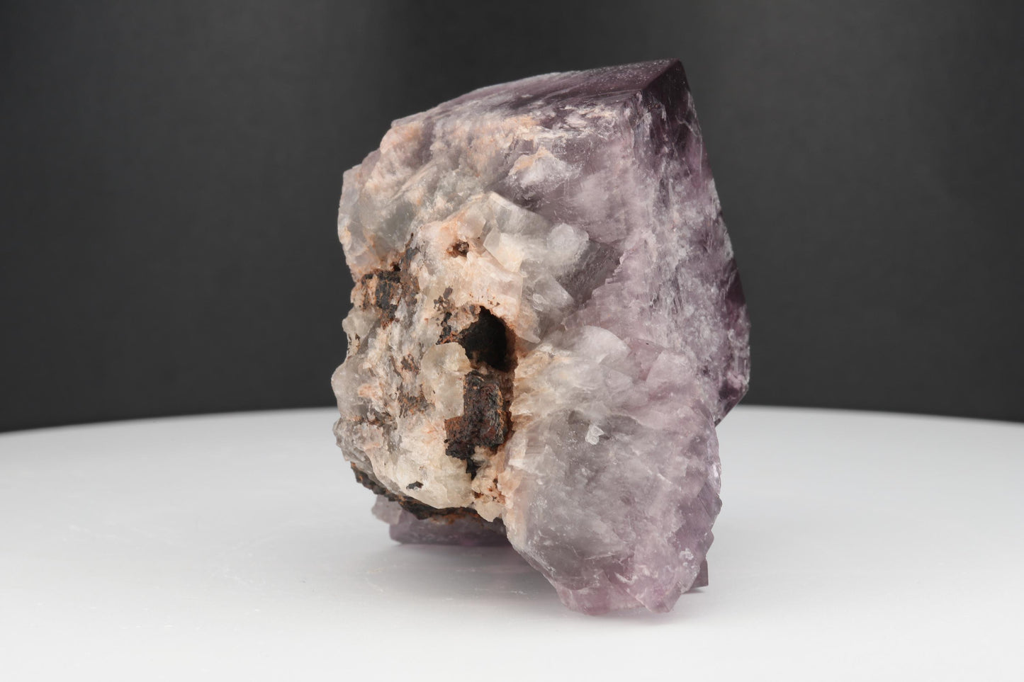 Fluorite Violette Exceptionnelle de la mine Lady Annabella, Angleterre – 129g de Pure Beauté