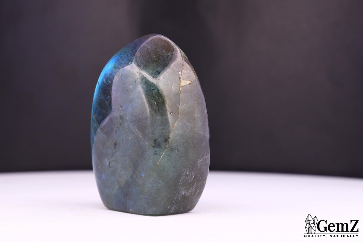 Labradorite polie, reflets bleu-vert – Madagascar – 54 g