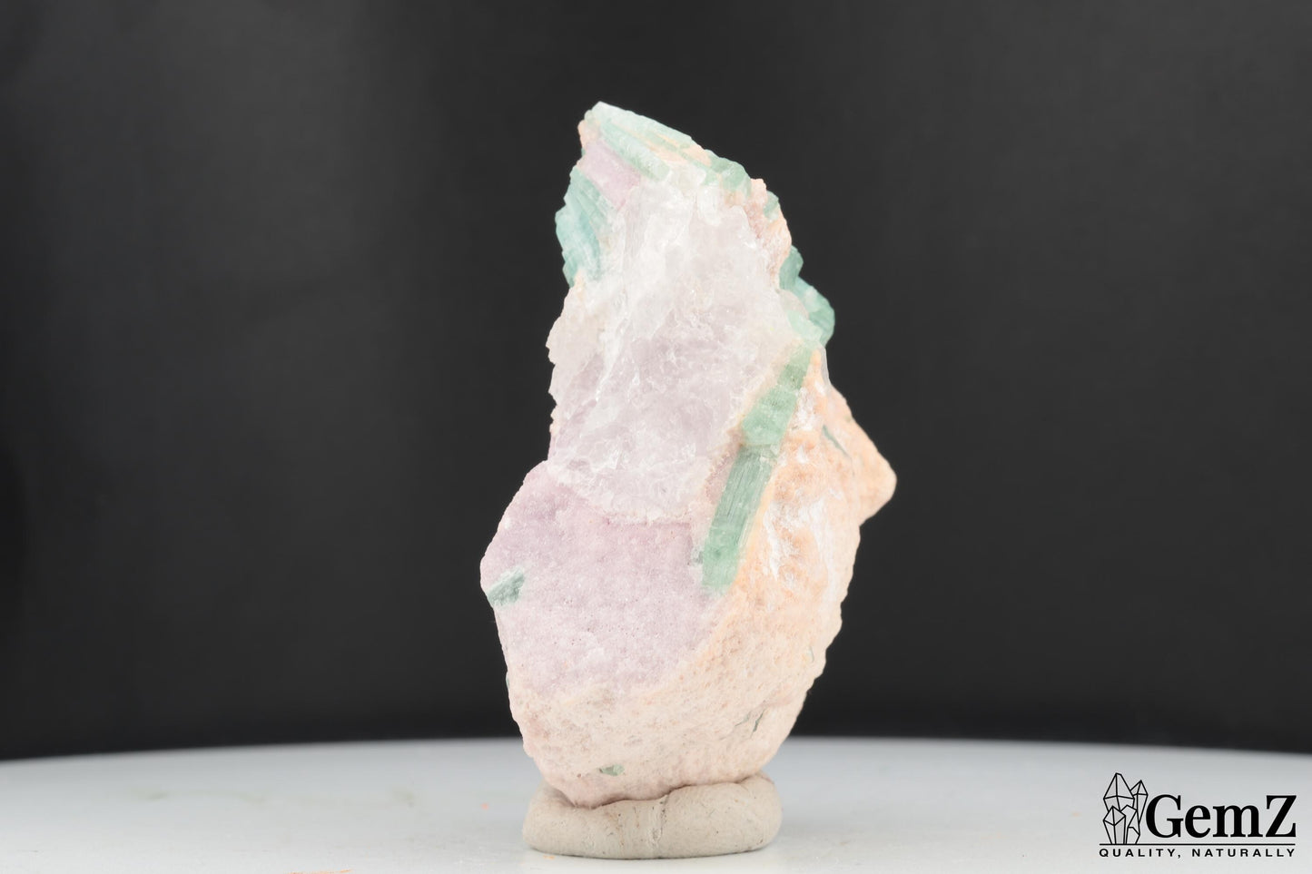 Élégante tourmaline bleue sur gangue – Skardu, Pakistan