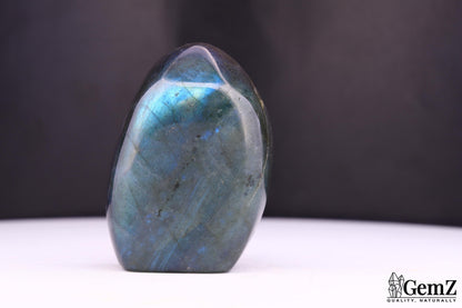 Labradorite polie, reflets bleu-vert – Madagascar – 54 g