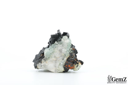 Cristaux noirs de babingtonite sur phrénite – 52g