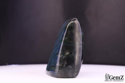 Labradorite 109g, Reflets Envoûtants Bleus et Dorés
