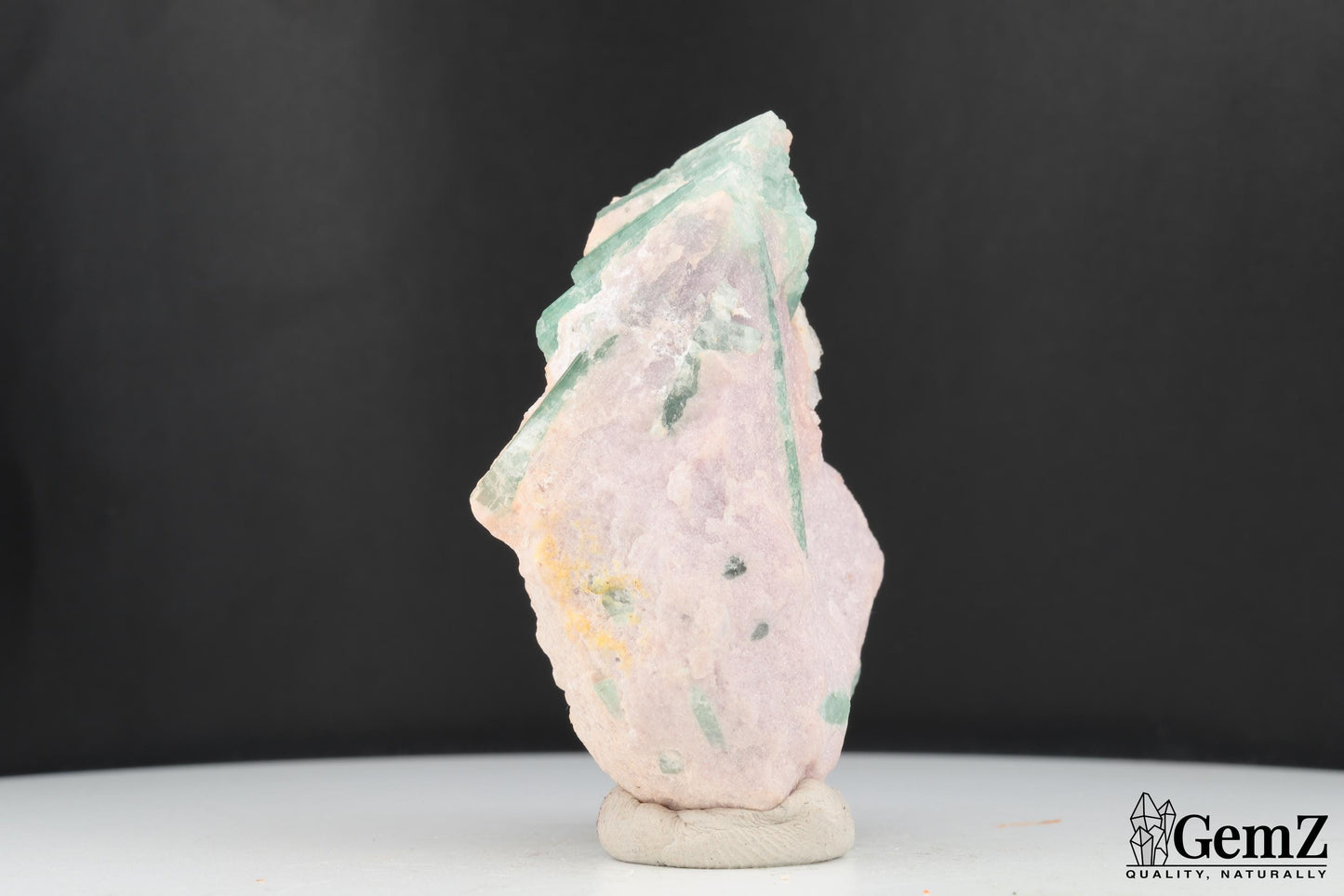 Élégante tourmaline bleue sur gangue – Skardu, Pakistan