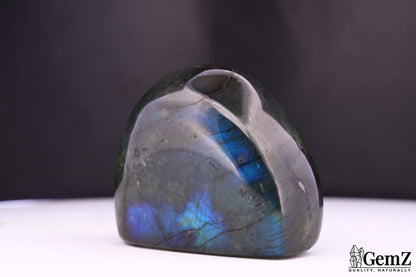 Labradorite polie, reflets bleus – Madagascar – 89 g