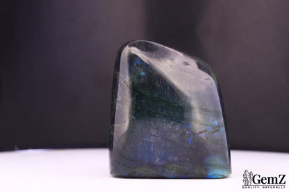 Labradorite 109g, Reflets Envoûtants Bleus et Dorés