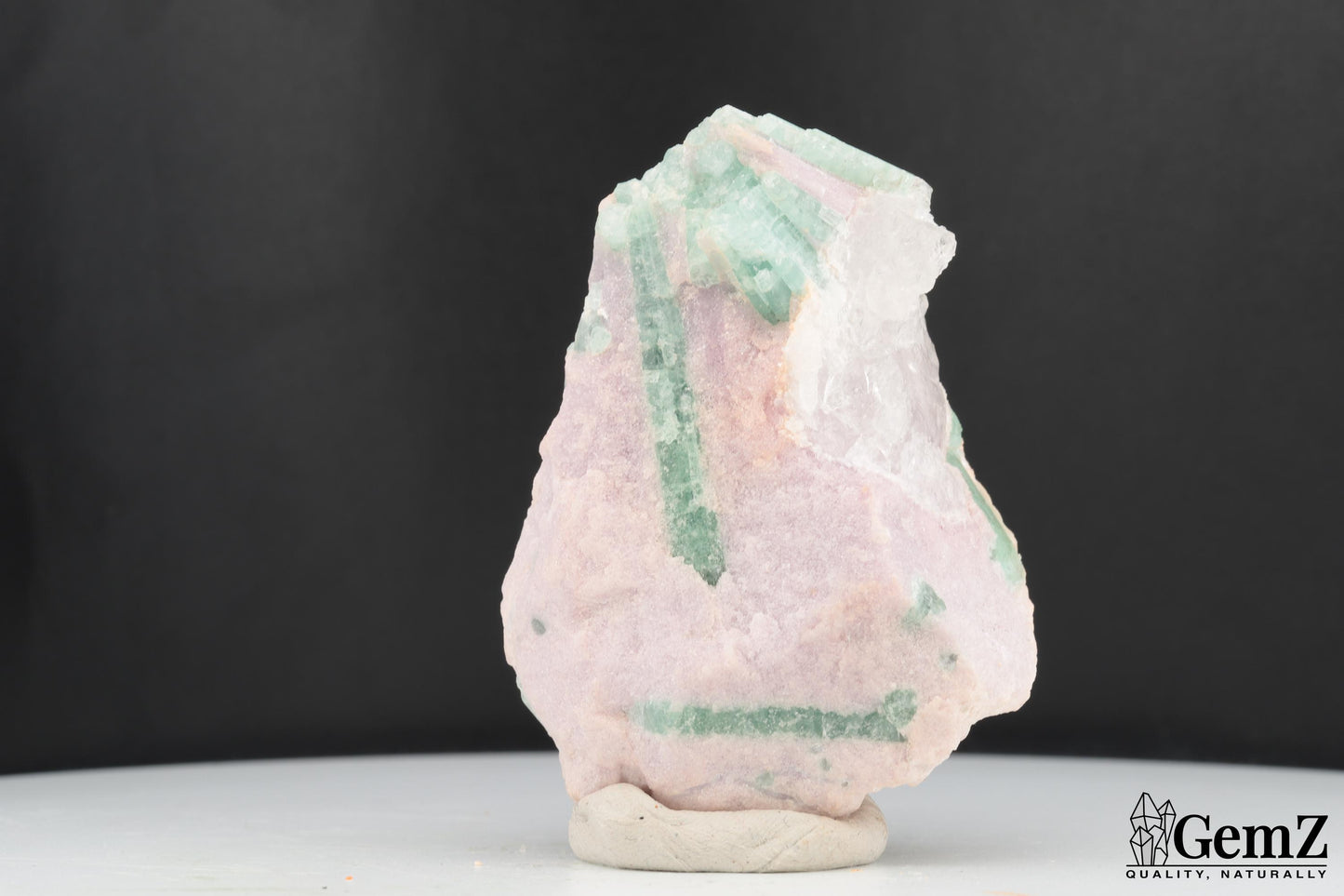 Élégante tourmaline bleue sur gangue – Skardu, Pakistan