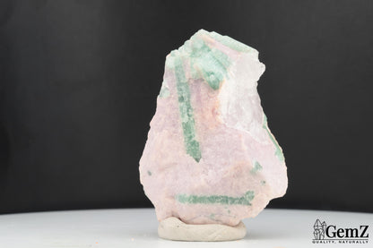 Élégante tourmaline bleue sur gangue – Skardu, Pakistan