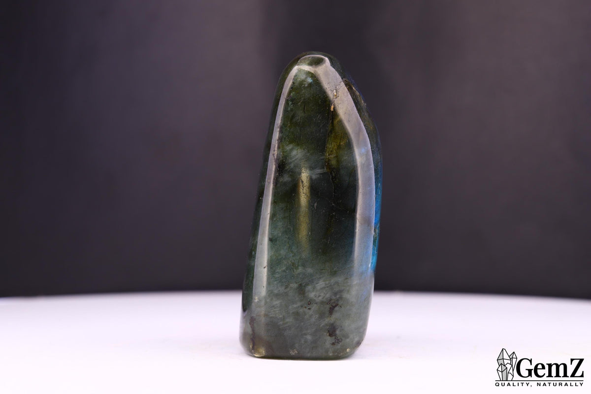 Labradorite polie, reflets bleu-vert – Madagascar – 62 g
