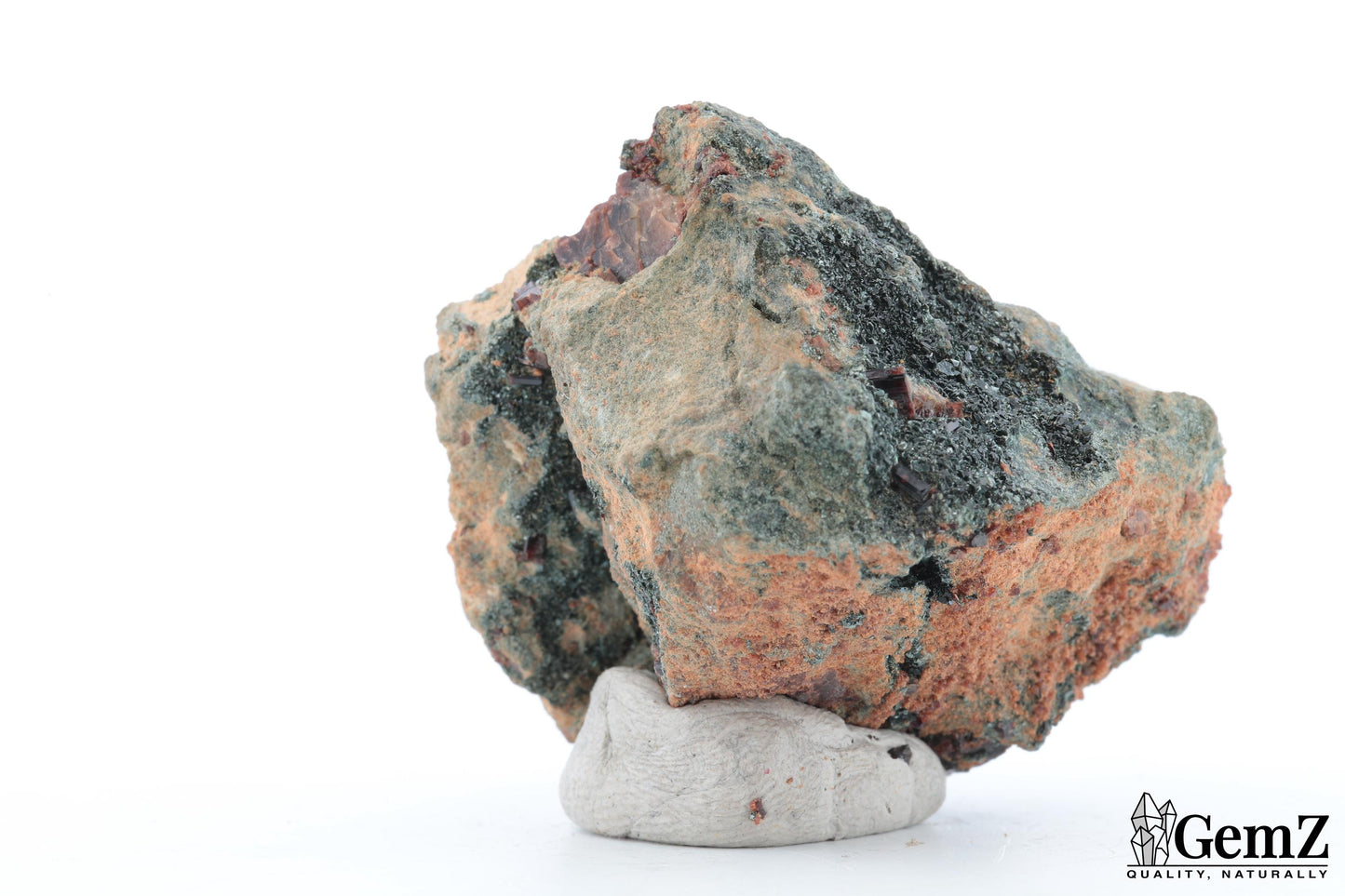 Vésuvianite sur matrice, 95g, Bellecombe, Italie