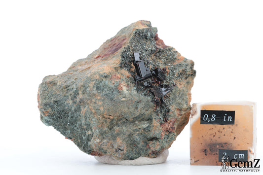 Vésuvianite sur matrice, 95g, Bellecombe, Italie