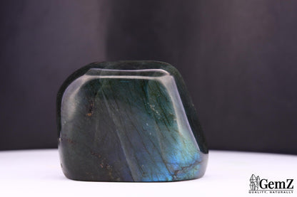 Labradorite 88g, Reflets Bleus Hypnotiques