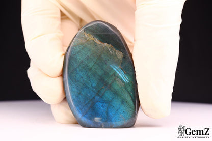 Labradorite polie, reflets bleu-vert – Madagascar – 54 g