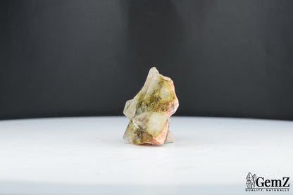 Quartz maclé et Épidote, 16g, Bou Azzer, Maroc