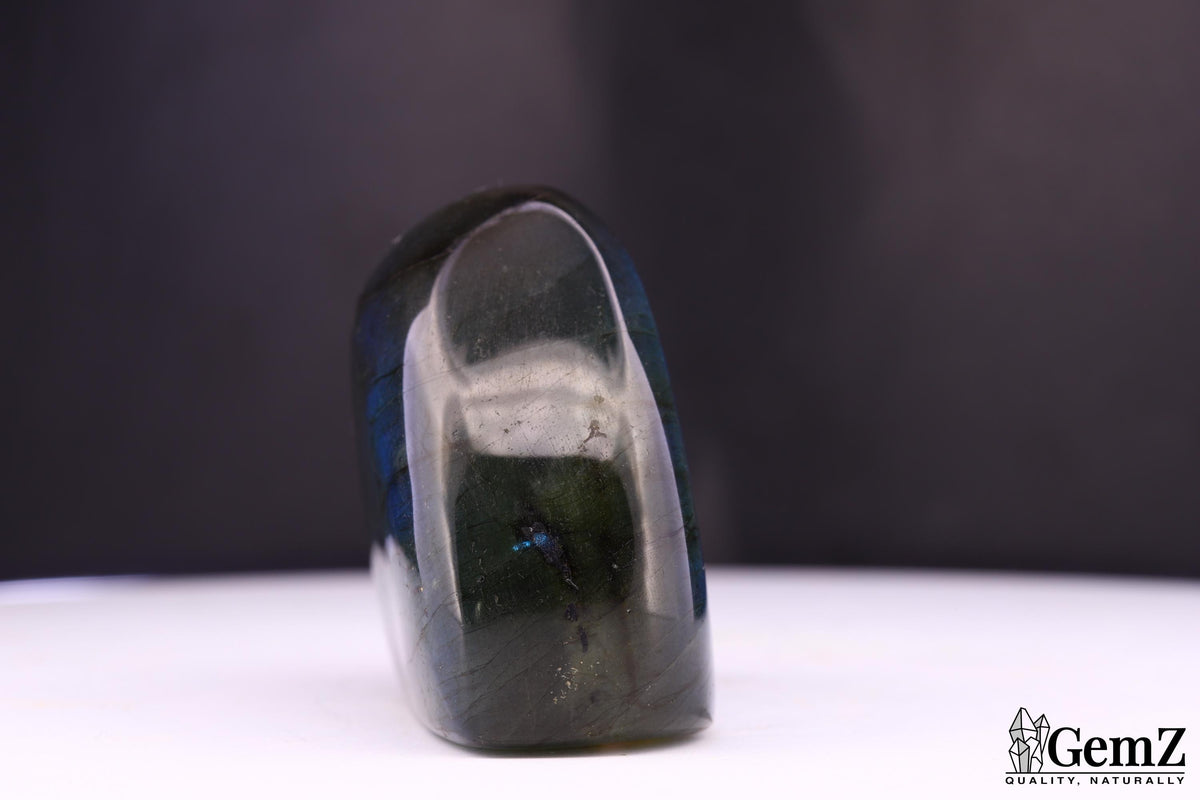 Labradorite polie, reflets bleus – Madagascar – 89 g