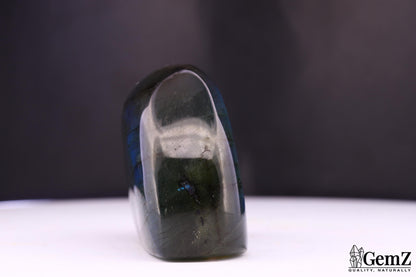 Labradorite polie, reflets bleus – Madagascar – 89 g
