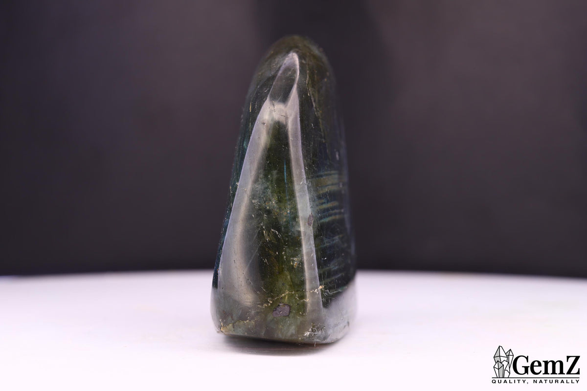 Labradorite polie, reflets or et bleu – Madagascar – 93 g