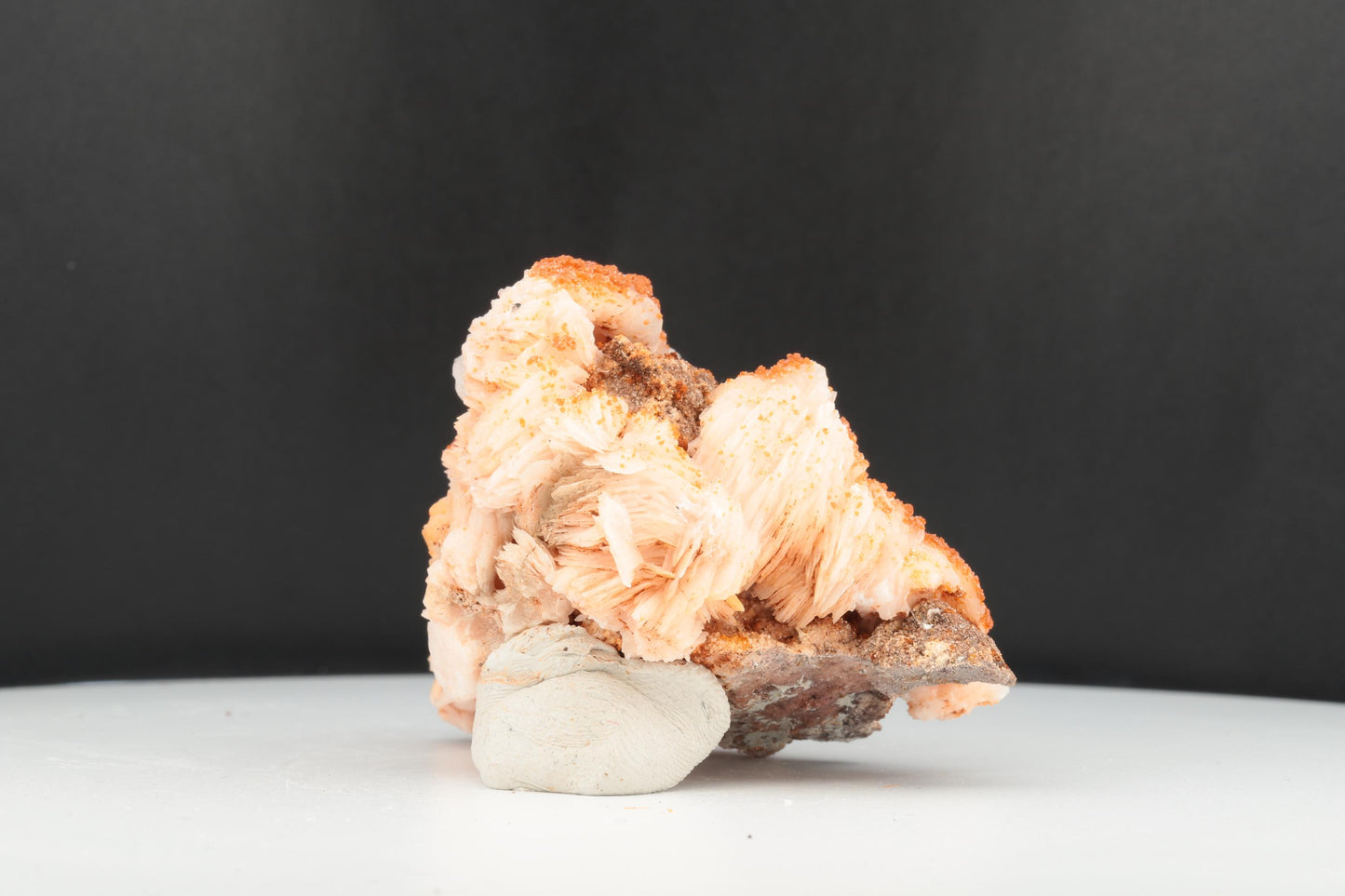 Vanadinite Sur Baryte – Mibladen, Maroc