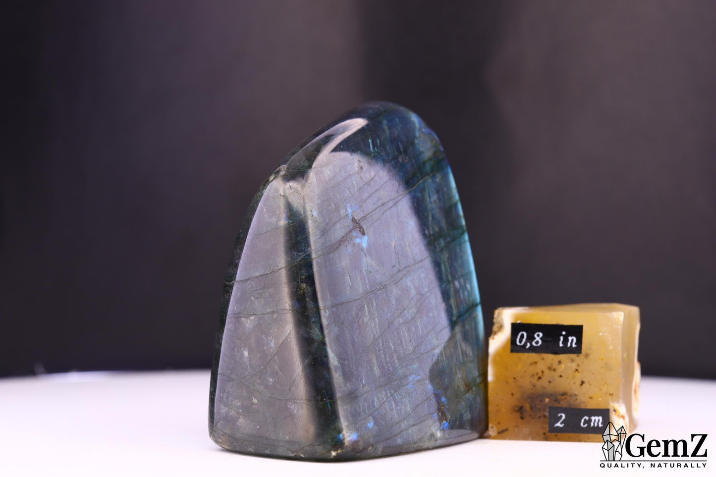 Labradorite 109g, Reflets Envoûtants Bleus et Dorés