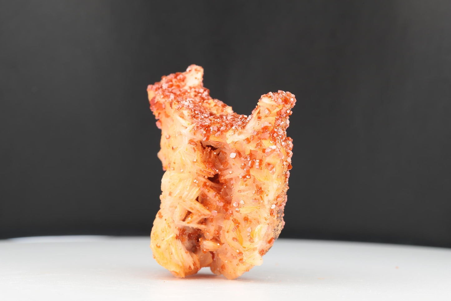 Vanadinite Sur Baryte – Mibladen, Maroc