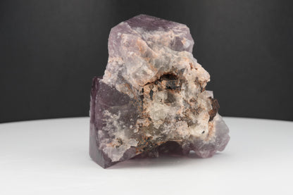 Fluorite Violette Exceptionnelle de la mine Lady Annabella, Angleterre – 129g de Pure Beauté